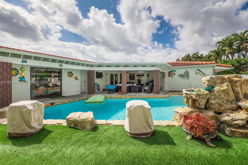 Real estate property located at 11751 30th St, Miami-dade, Southern Estates 13th Add, Miami, FL