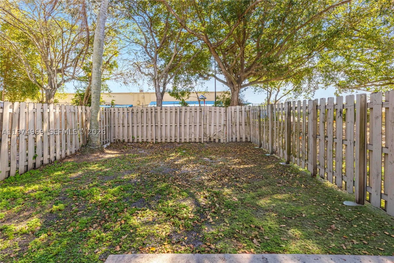 Real estate property located at 11180 35th St #11180, Broward, Welleby Nw Quadrant, Sunrise, FL