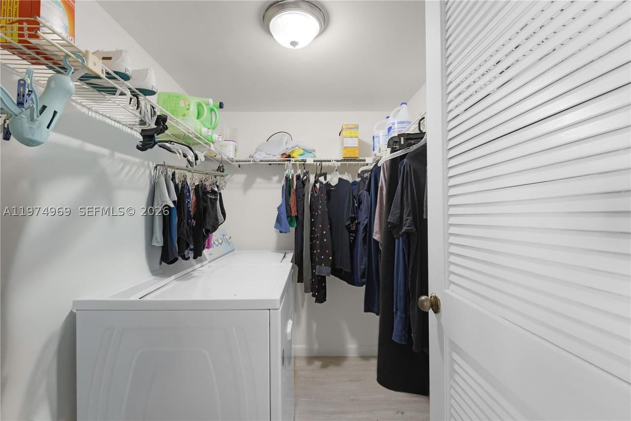 Real estate property located at 11180 35th St #11180, Broward, Welleby Nw Quadrant, Sunrise, FL
