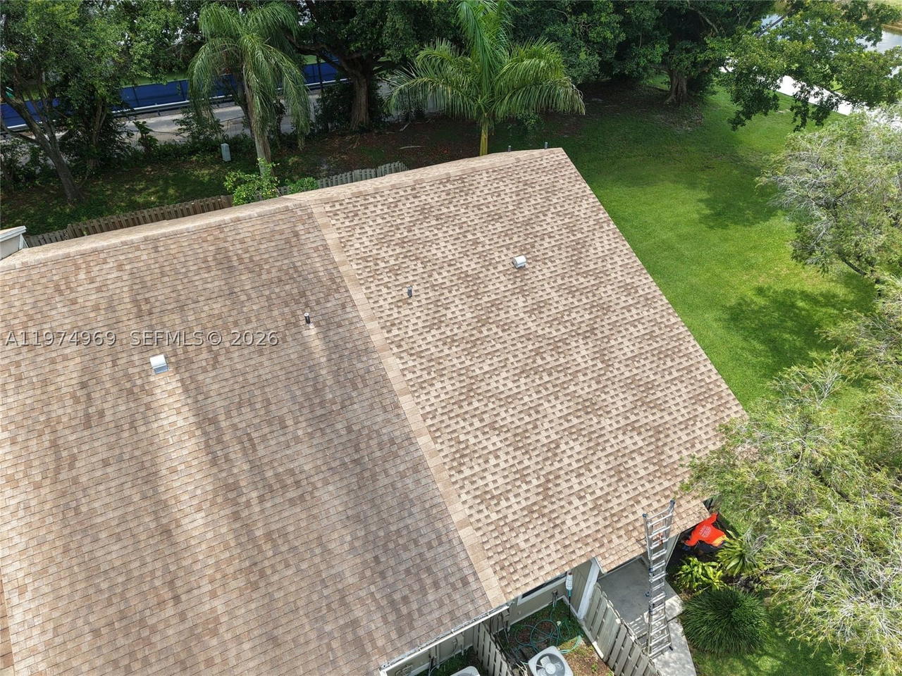 Real estate property located at 11180 35th St #11180, Broward, Welleby Nw Quadrant, Sunrise, FL