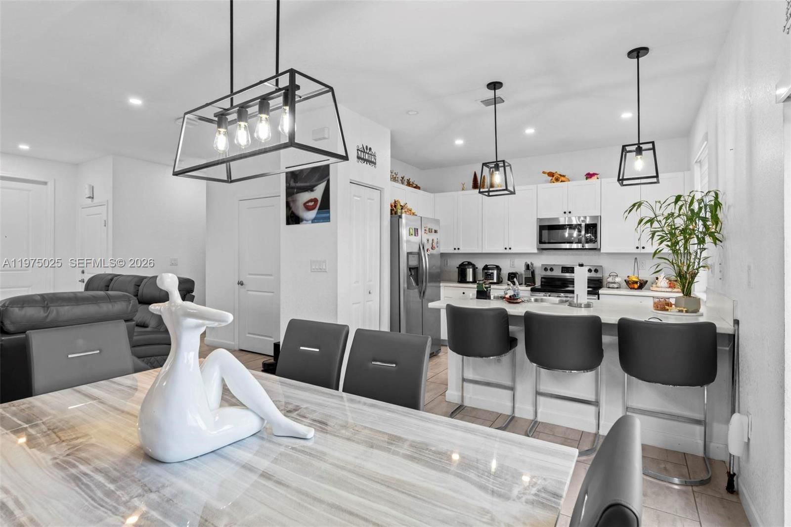 Real estate property located at 11310 254th Ter, Miami-dade, Coco Palm Villas, Homestead, FL