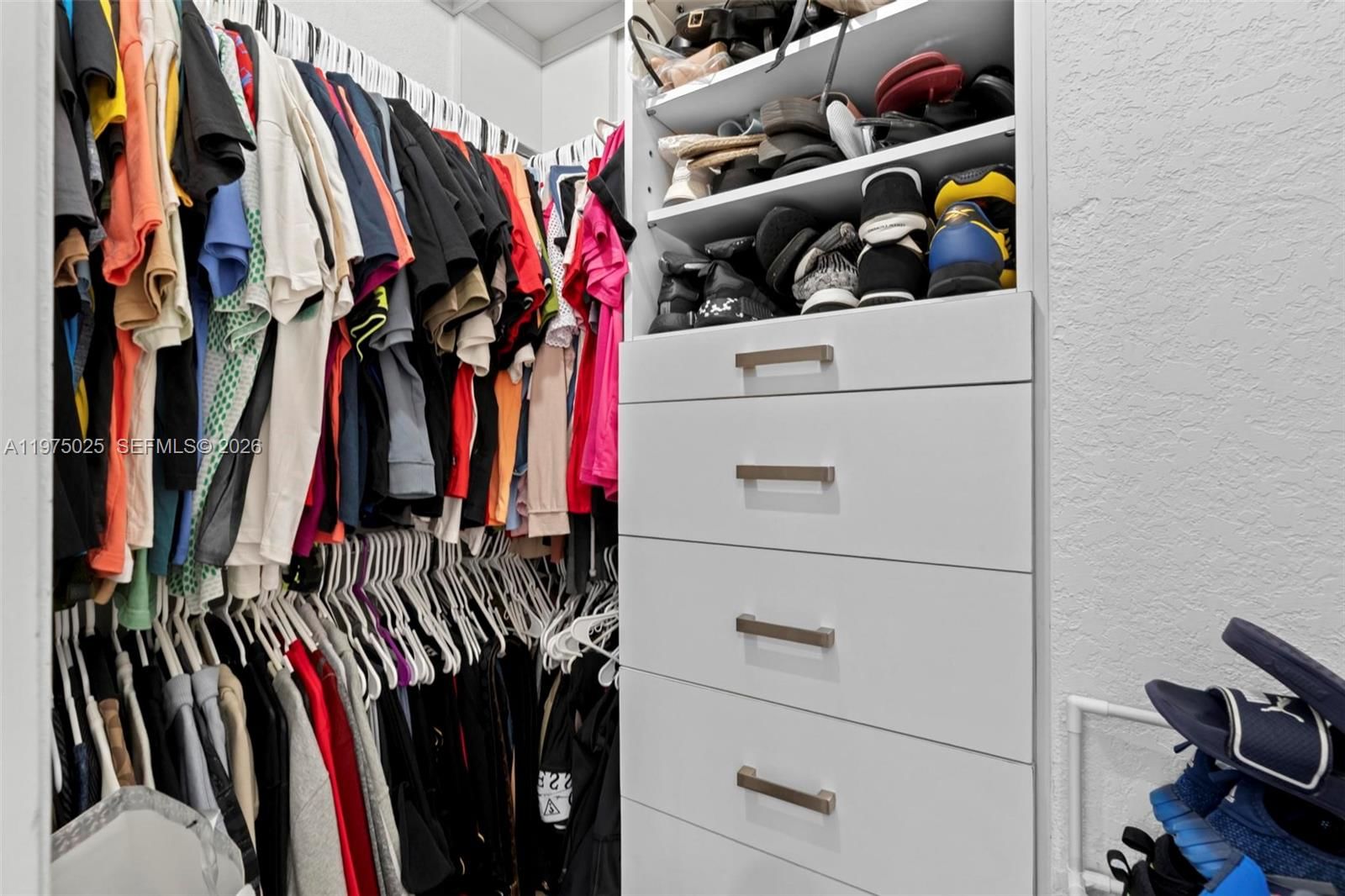 Real estate property located at 11310 254th Ter, Miami-dade, Coco Palm Villas, Homestead, FL