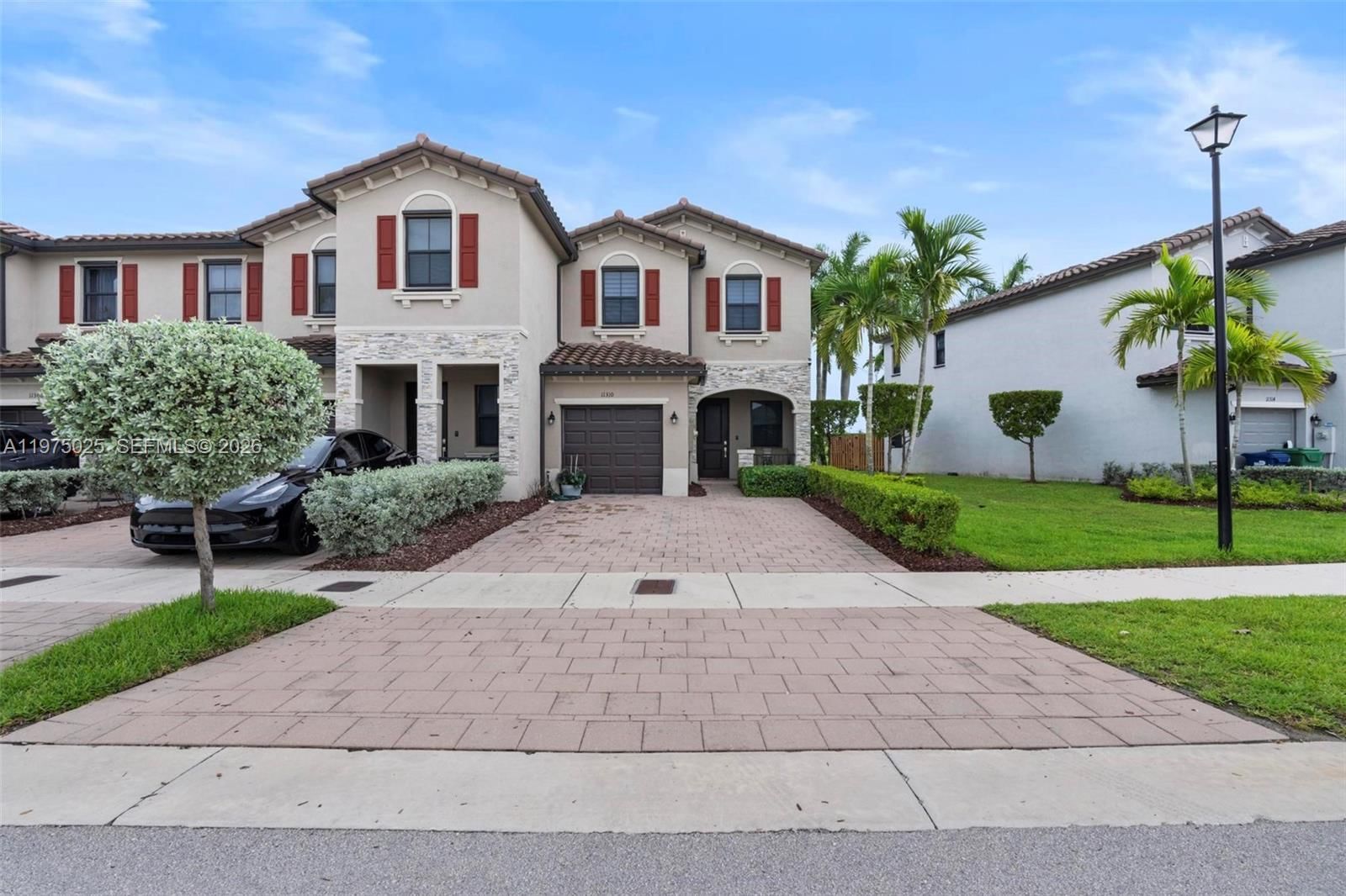 Real estate property located at 11310 254th Ter, Miami-dade, Coco Palm Villas, Homestead, FL