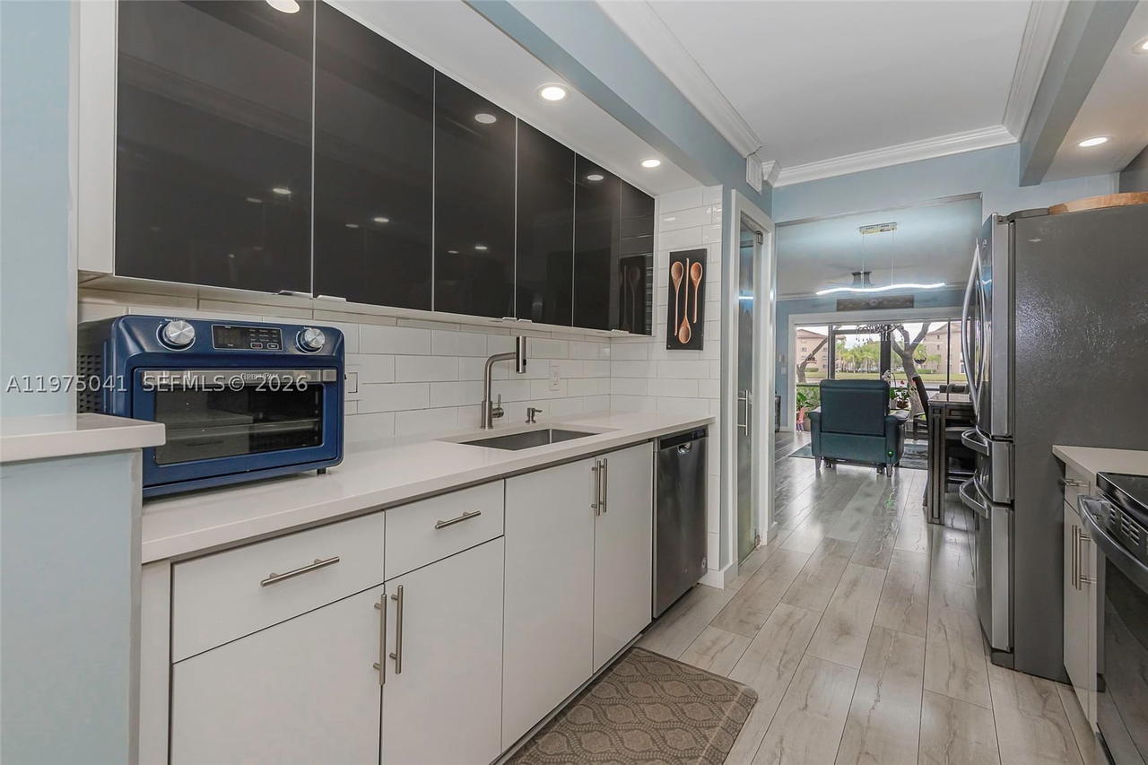 Real estate property located at 13705 12th St #104B, Broward, Suffolk At Century Villag, Pembroke Pines, FL