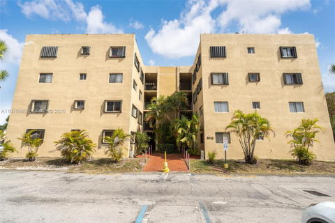 Real estate property located at 8615 8th St #421, Miami-dade, Fox Chase Condo #1, Miami, FL