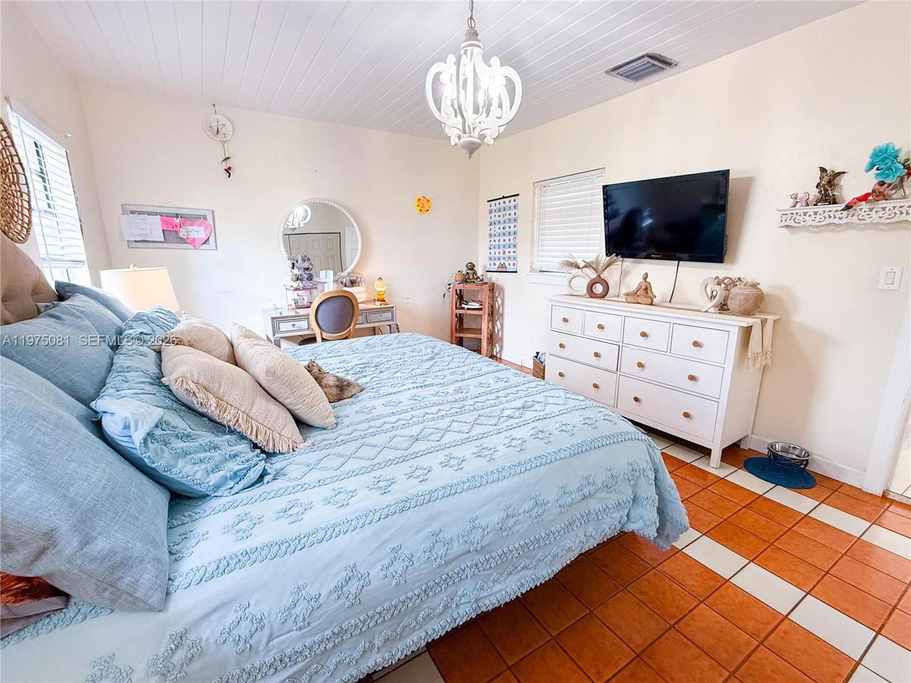 Real estate property located at , Miami-dade, Hialeah Estates, Hialeah, FL