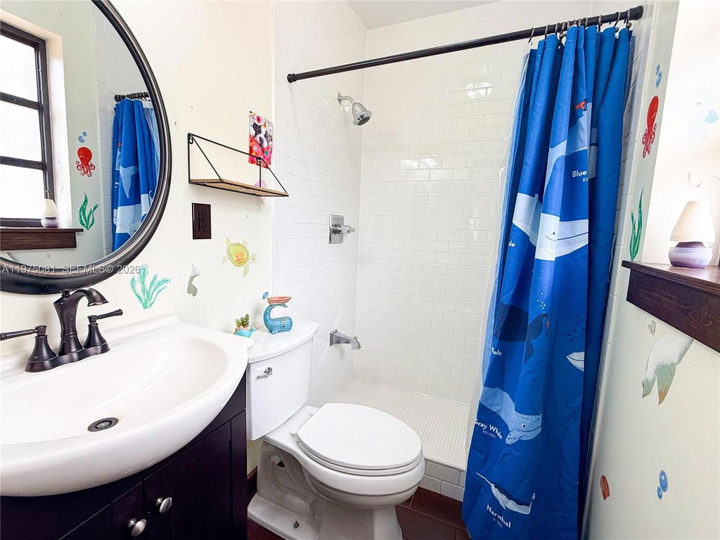 Real estate property located at , Miami-dade, Hialeah Estates, Hialeah, FL