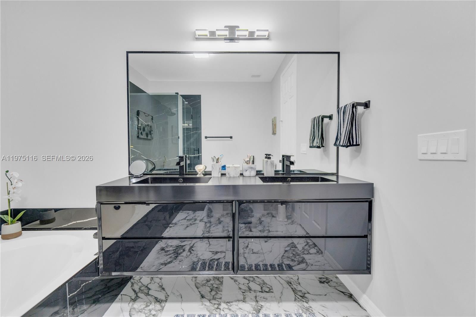 Real estate property located at 1019 Longport Cir #5A, Palm Beach, Village At Swinton Square, Delray Beach, FL