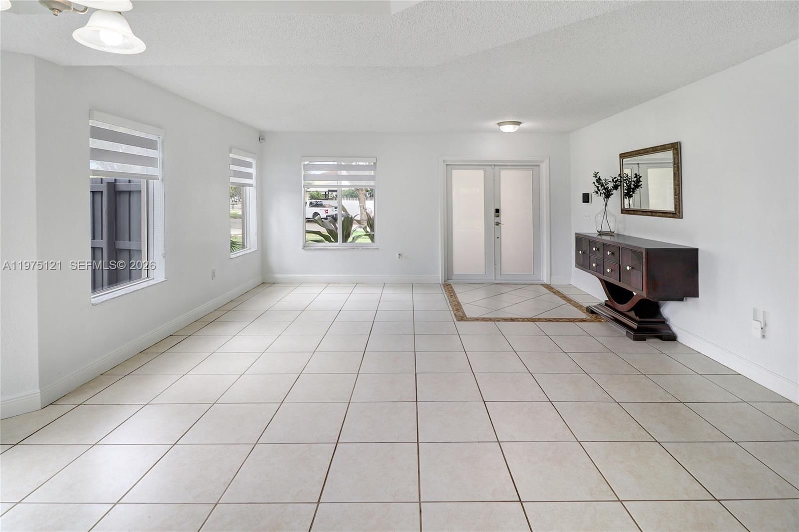 Real estate property located at 21278 91st Ave, Miami-dade, Lakes By The Bay Sec 10, Cutler Bay, FL