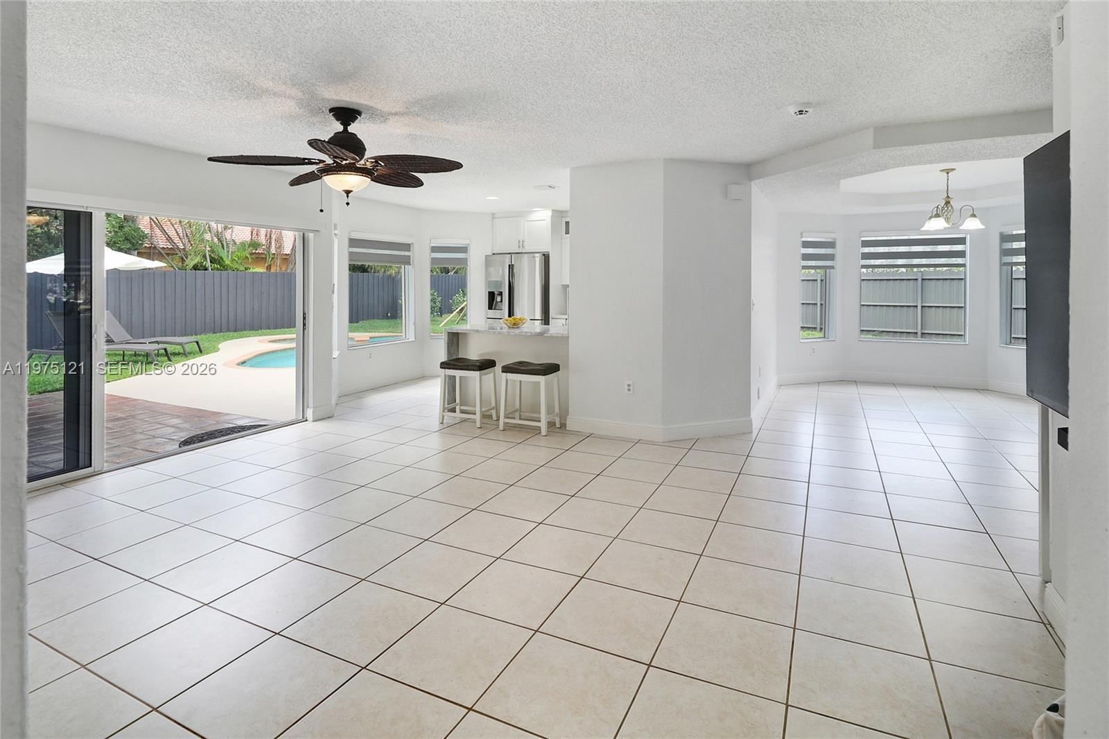 Real estate property located at 21278 91st Ave, Miami-dade, Lakes By The Bay Sec 10, Cutler Bay, FL