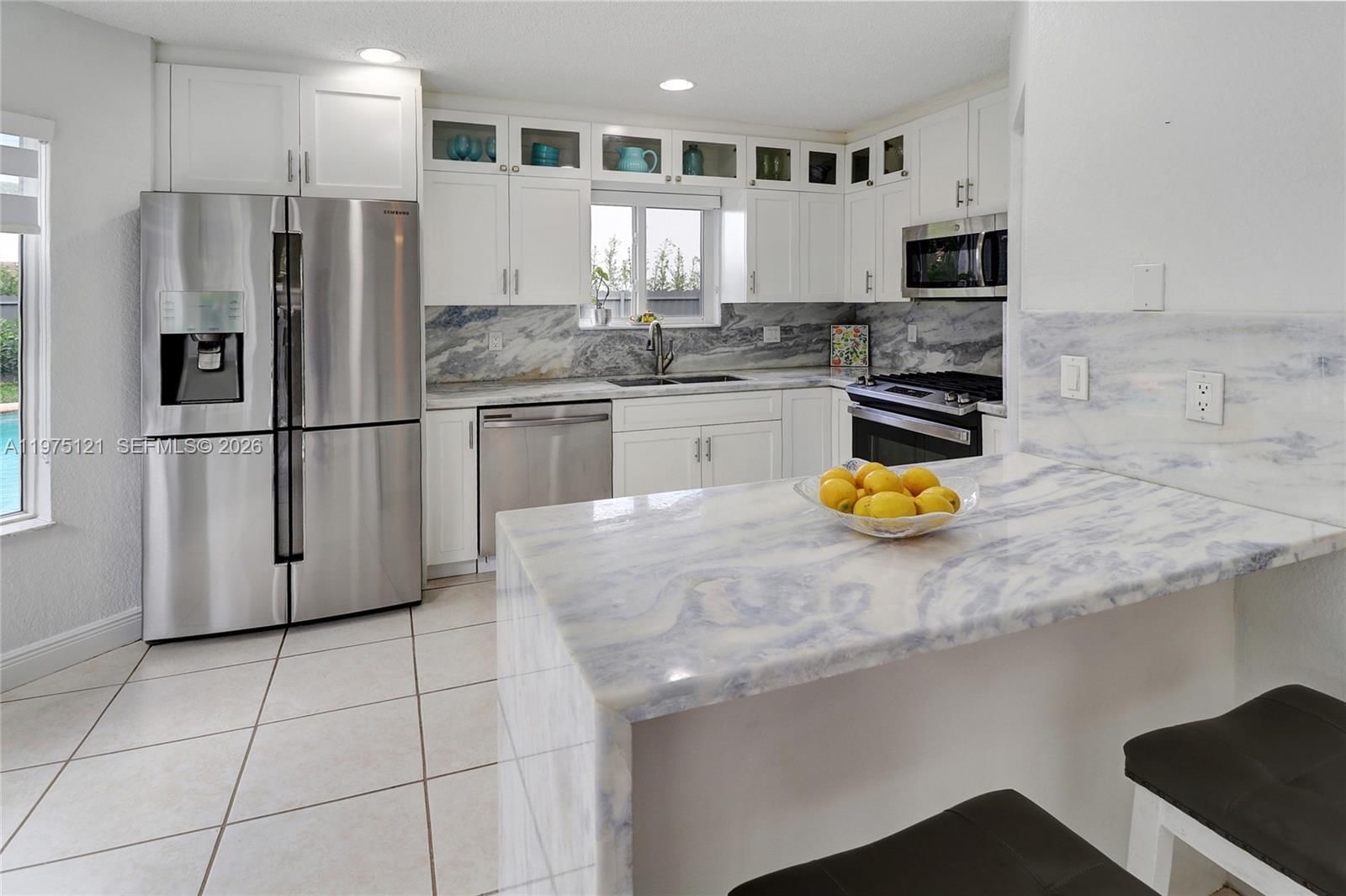 Real estate property located at 21278 91st Ave, Miami-dade, Lakes By The Bay Sec 10, Cutler Bay, FL