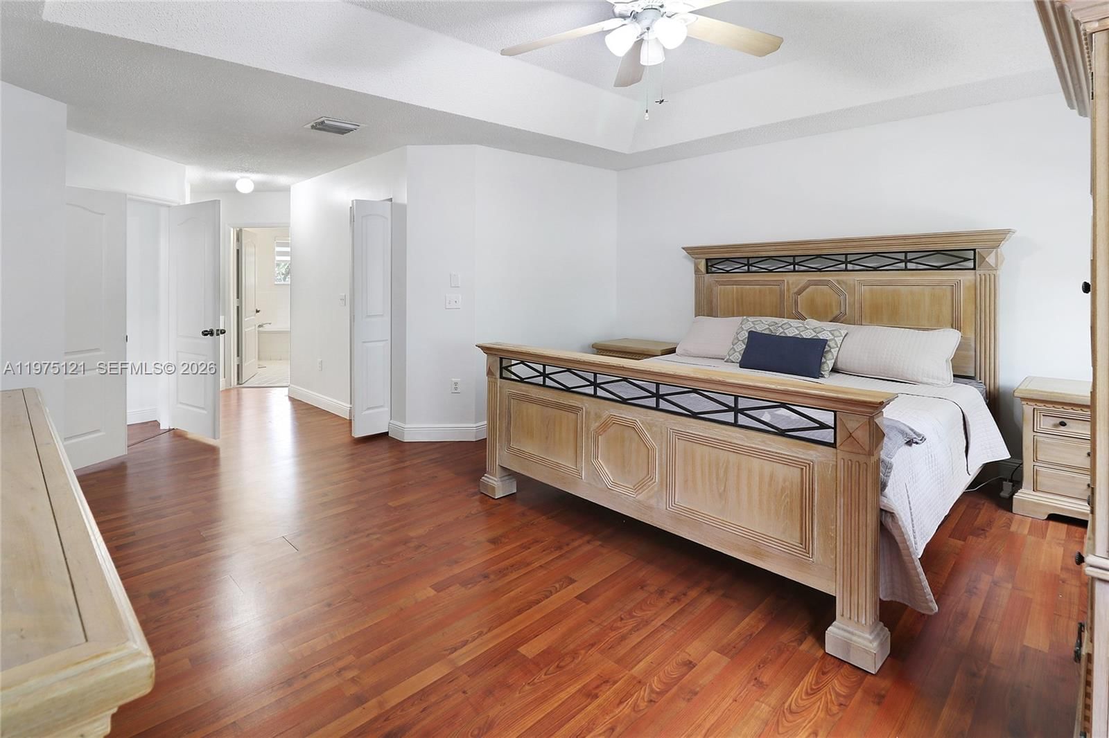 Real estate property located at 21278 91st Ave, Miami-dade, Lakes By The Bay Sec 10, Cutler Bay, FL