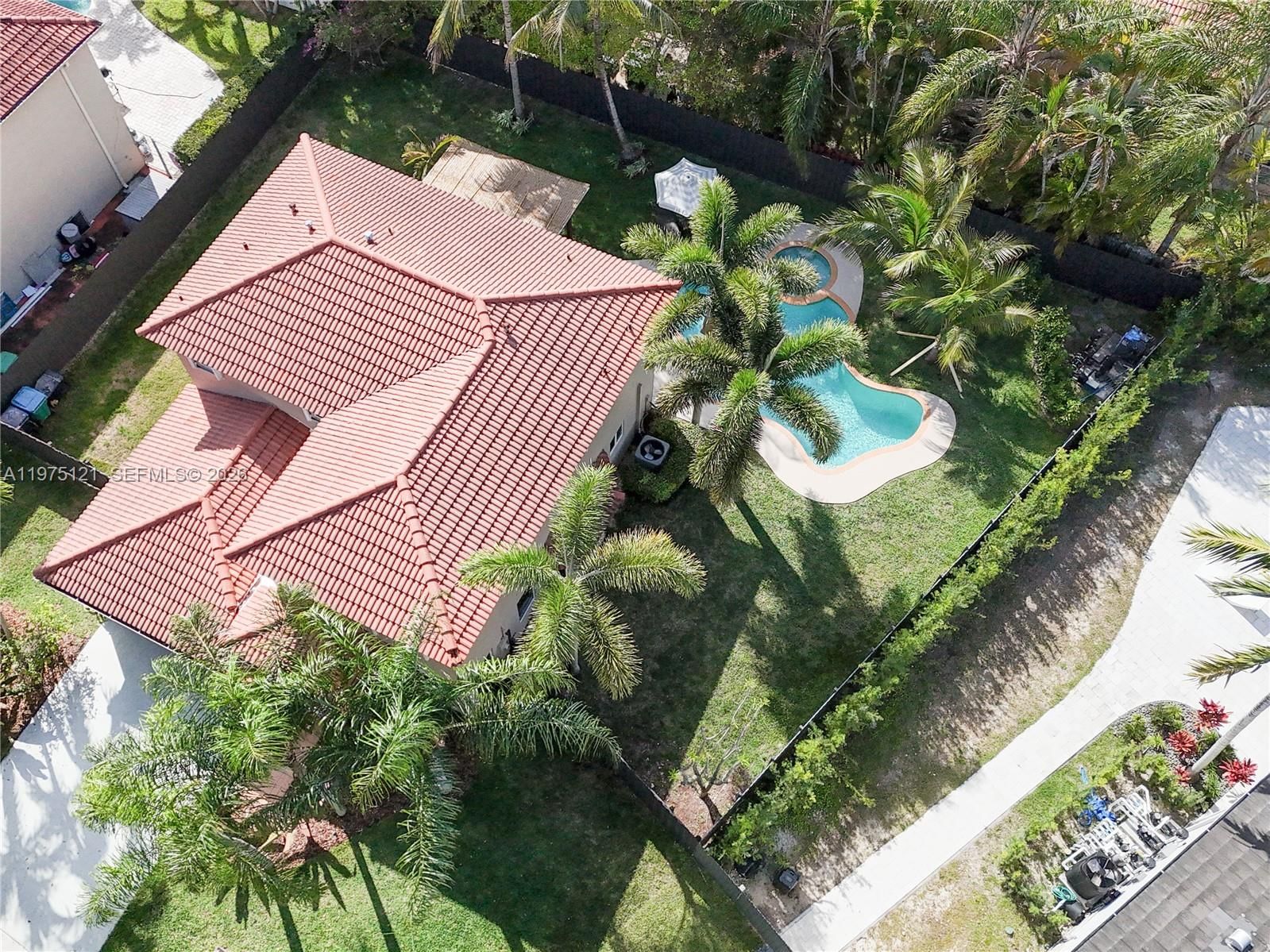 Real estate property located at 21278 91st Ave, Miami-dade, Lakes By The Bay Sec 10, Cutler Bay, FL