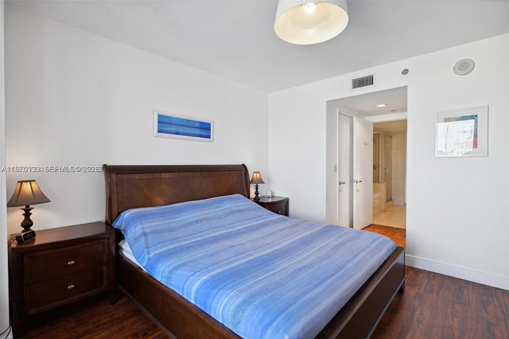 Real estate property located at 50 Biscayne Blvd #2111, Miami-dade, 50 Biscayne Condo, Miami, FL