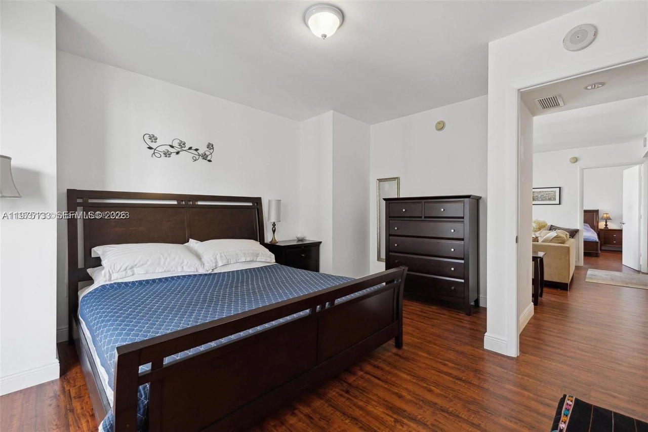 Real estate property located at 50 Biscayne Blvd #2111, Miami-dade, 50 Biscayne Condo, Miami, FL