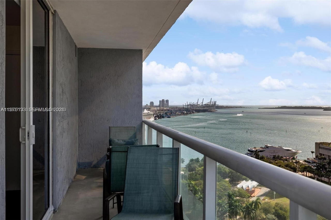 Real estate property located at 50 Biscayne Blvd #2111, Miami-dade, 50 Biscayne Condo, Miami, FL