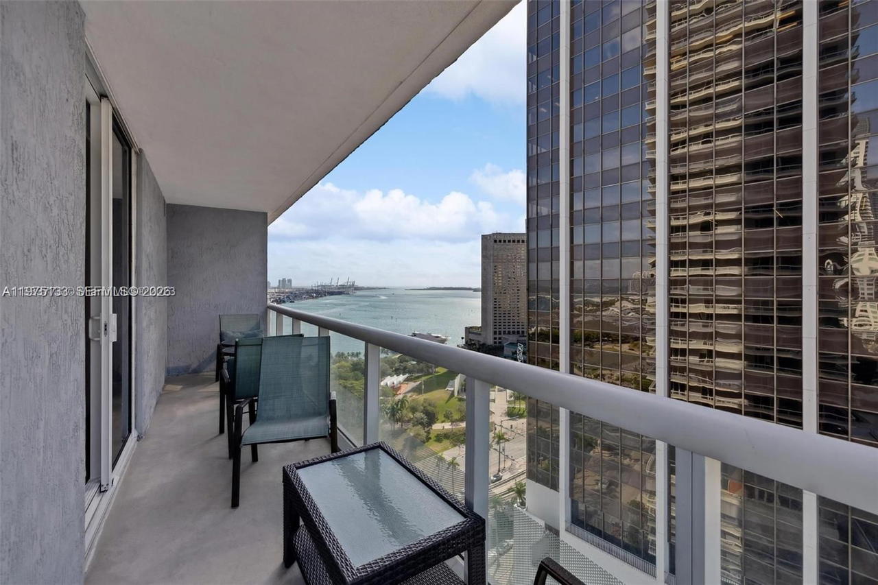 Real estate property located at 50 Biscayne Blvd #2111, Miami-dade, 50 Biscayne Condo, Miami, FL