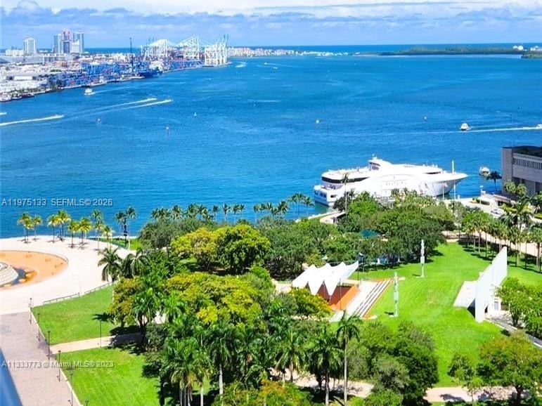 Real estate property located at 50 Biscayne Blvd #2111, Miami-dade, 50 Biscayne Condo, Miami, FL
