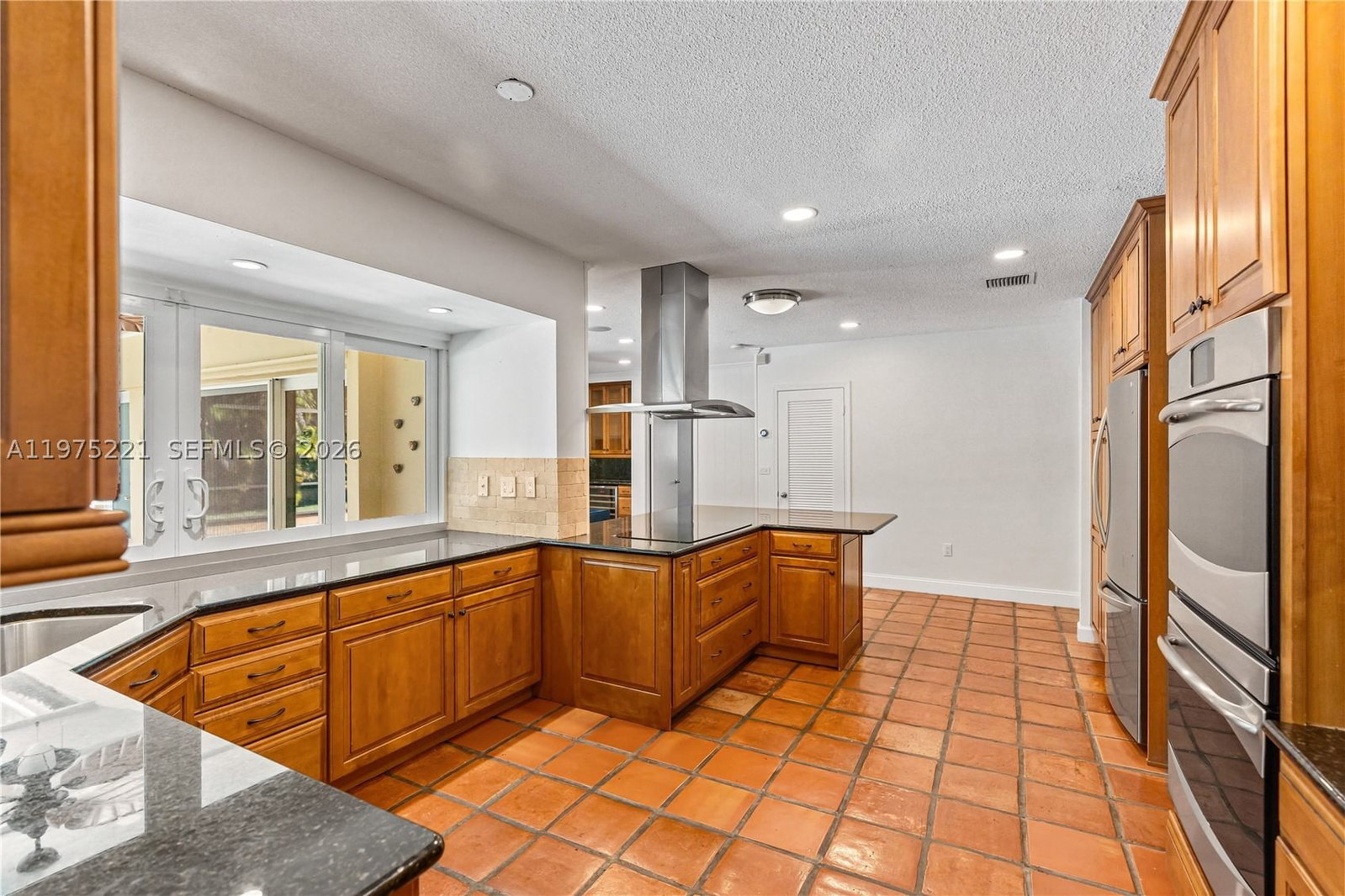 Real estate property located at 7521 175th St, Miami-dade, Cutler Hammock, Palmetto Bay, FL