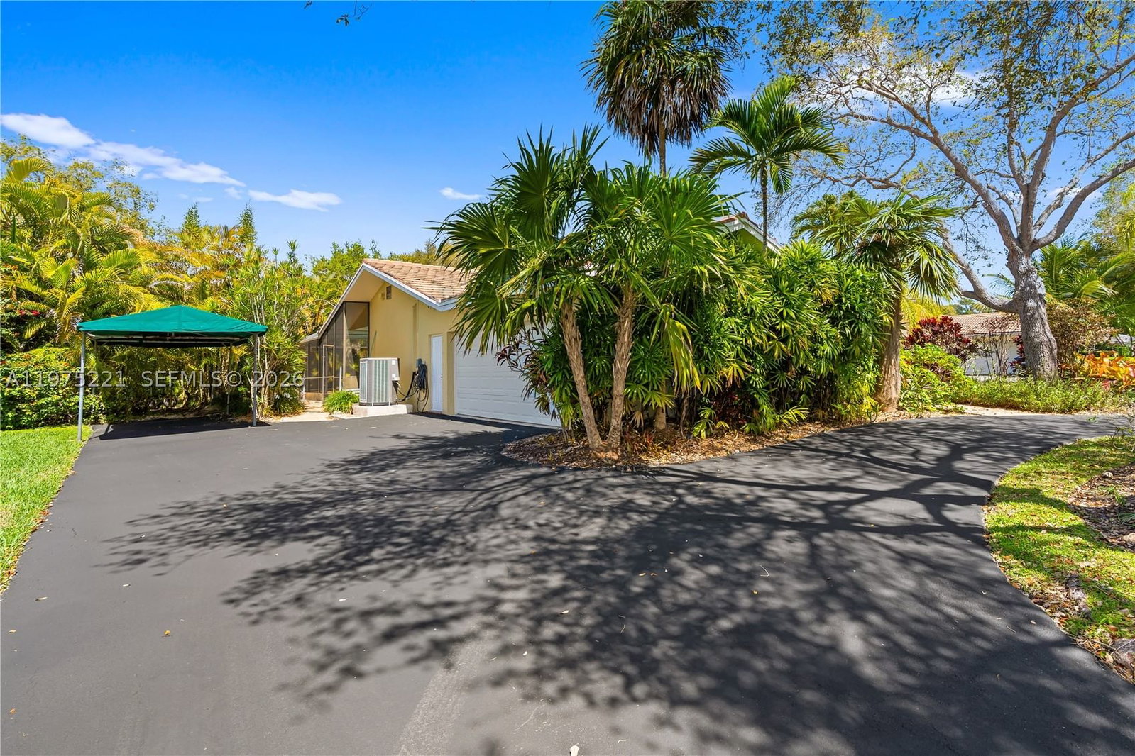 Real estate property located at 7521 175th St, Miami-dade, Cutler Hammock, Palmetto Bay, FL