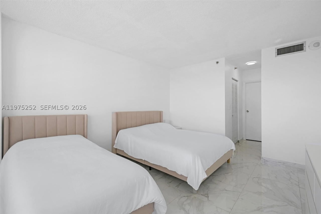 Real estate property located at 4101 Pine Tree Dr #919, Miami-dade, Tower Forty One Condo, Miami Beach, FL