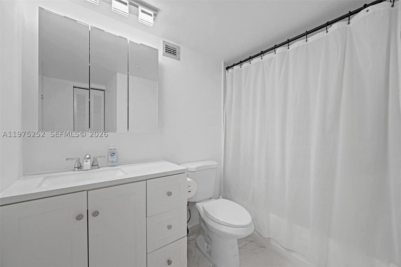 Real estate property located at 4101 Pine Tree Dr #919, Miami-dade, Tower Forty One Condo, Miami Beach, FL