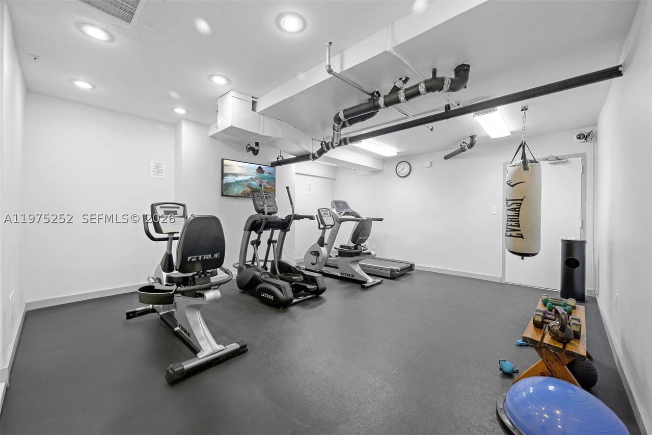 Real estate property located at 4101 Pine Tree Dr #919, Miami-dade, Tower Forty One Condo, Miami Beach, FL