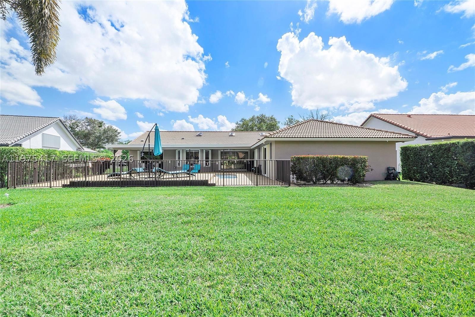 Real estate property located at 8551 53rd Ct, Broward, Pine Ridge, Coral Springs, FL