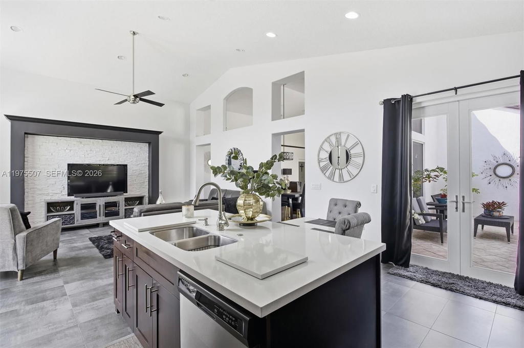 Real estate property located at 2931 187th Ter, Broward, Sunset Lakes Plat One, Miramar, FL