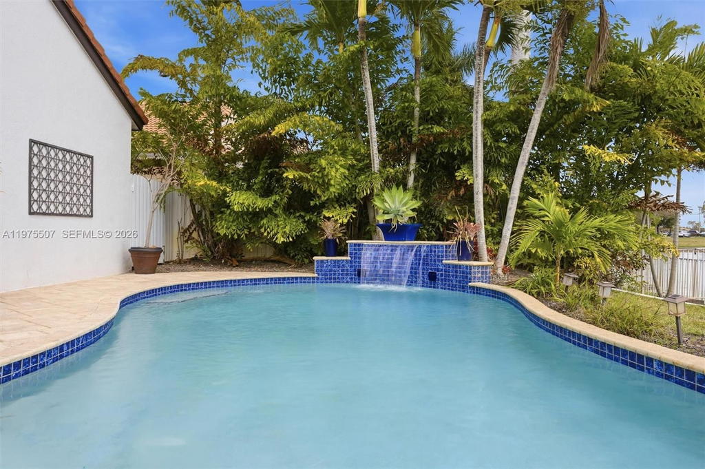 Real estate property located at 2931 187th Ter, Broward, Sunset Lakes Plat One, Miramar, FL