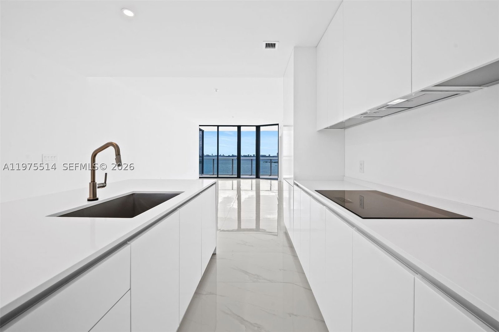 Real estate property located at 700 24 STREET #805, Miami-dade, Aria Reserve South, Miami, FL