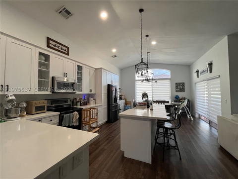 Real estate property located at 17901 19th St, Broward, Silver Lakes At Pembroke, Pembroke Pines, FL
