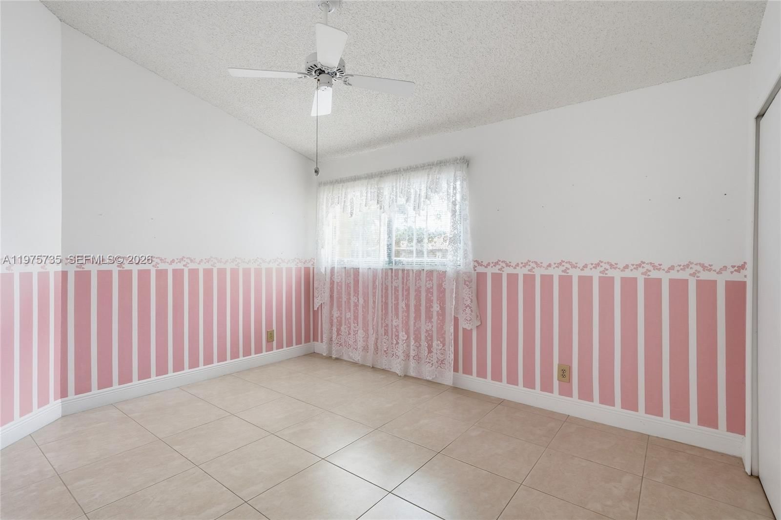 Real estate property located at 5250 King Arthur Ave, Broward, Hawkes Bluff, Davie, FL