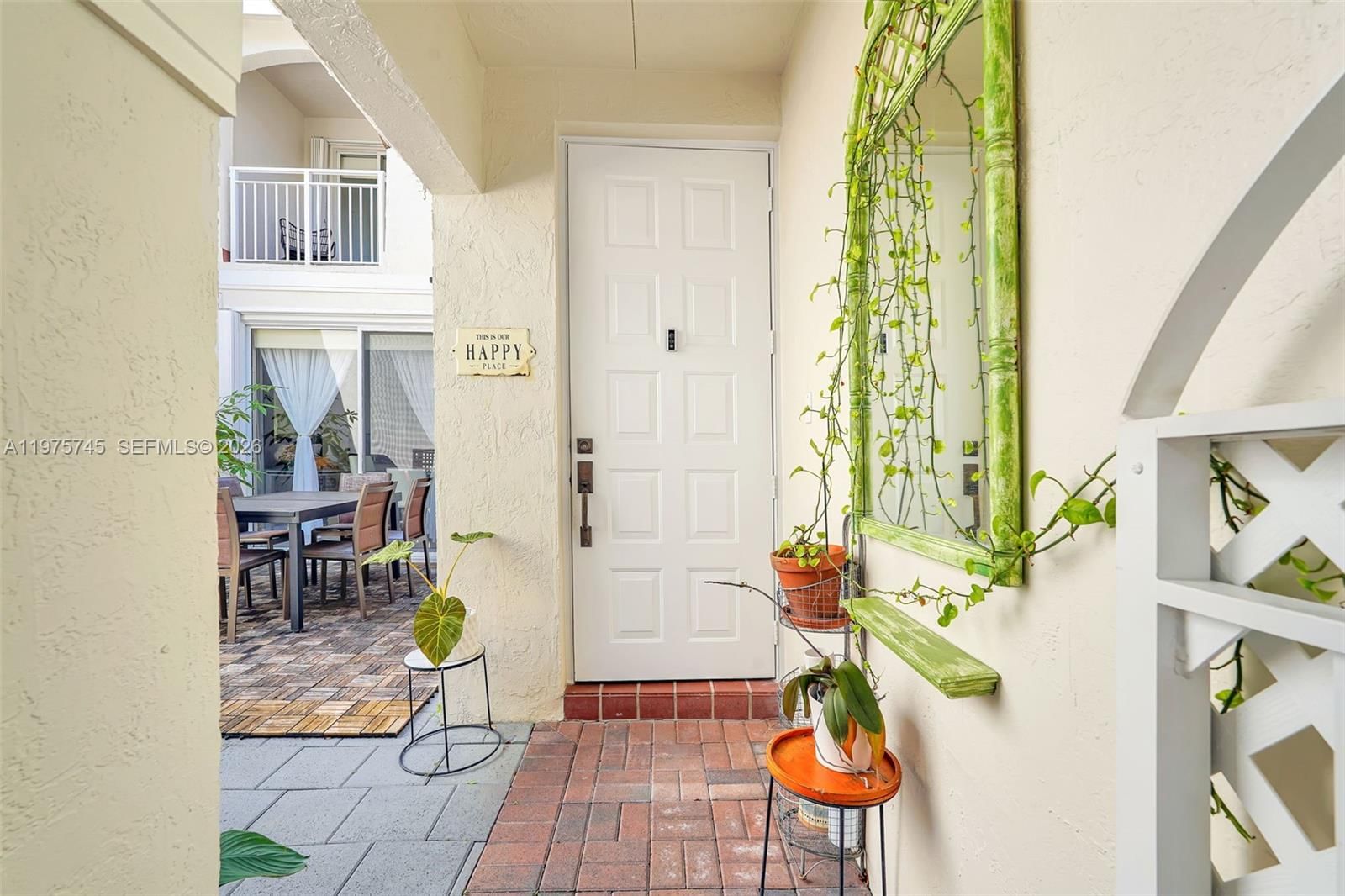 Real estate property located at 1425 Weeping Willow Way, Broward, West Lake Village Plat, Hollywood, FL