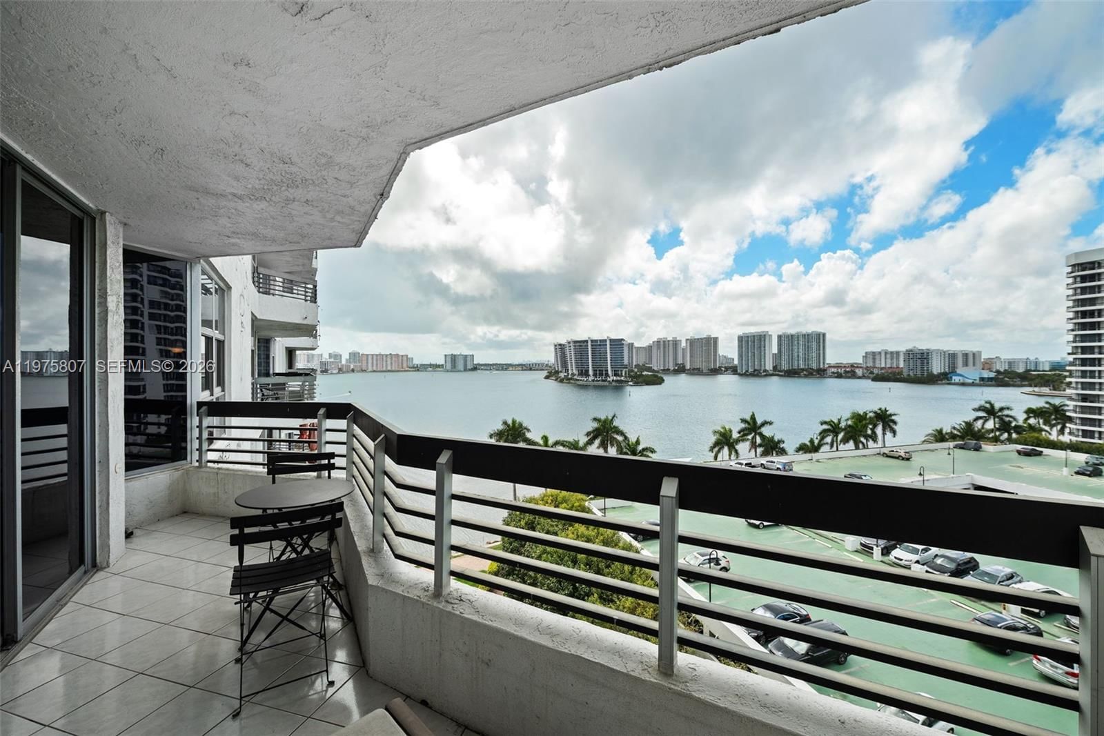 Real estate property located at 19101 36th Ct #1003, Miami-dade, Mystic Pointe Condo No Th, Aventura, FL