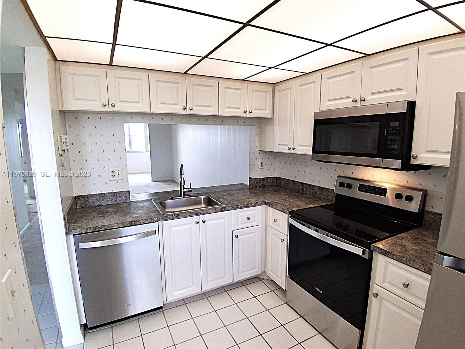 Real estate property located at 2635 104th Ave #310, Broward, Sunrise Lakes 213 Condo, Sunrise, FL