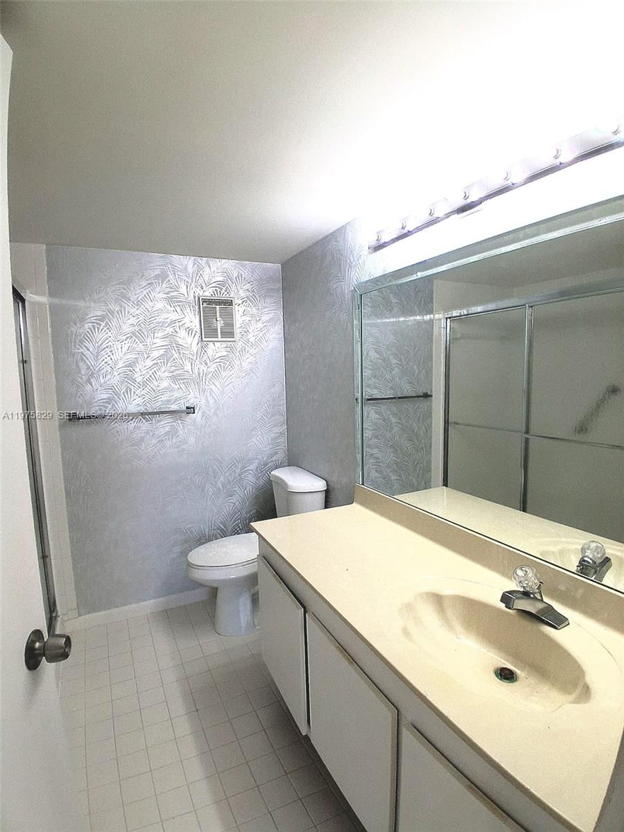 Real estate property located at 2635 104th Ave #310, Broward, Sunrise Lakes 213 Condo, Sunrise, FL