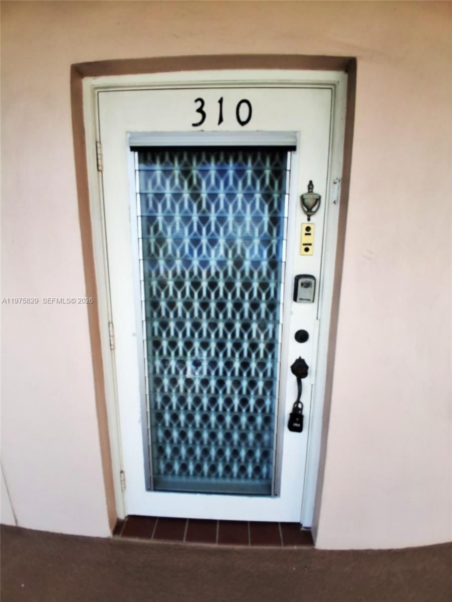 Real estate property located at 2635 104th Ave #310, Broward, Sunrise Lakes 213 Condo, Sunrise, FL