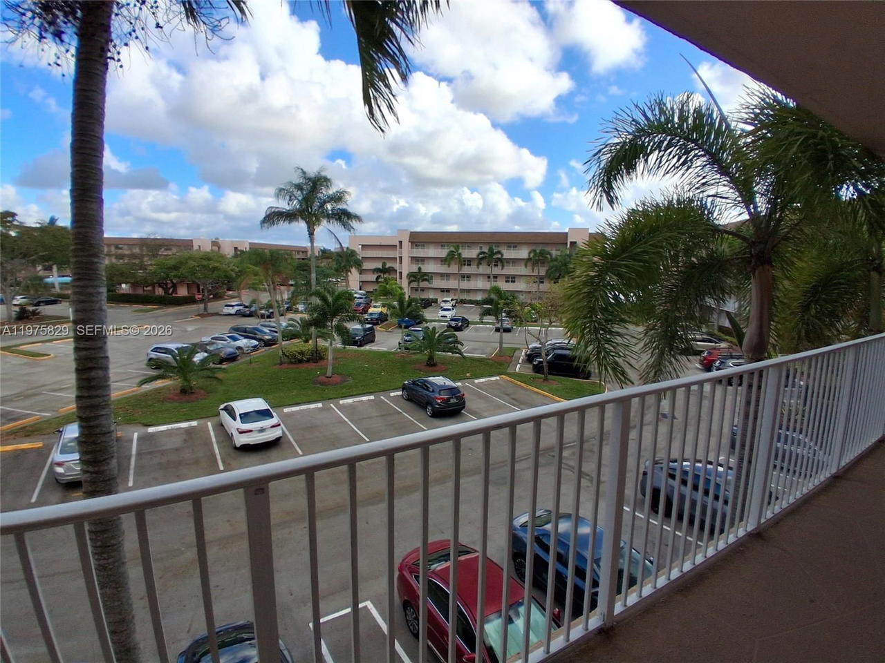 Real estate property located at 2635 104th Ave #310, Broward, Sunrise Lakes 213 Condo, Sunrise, FL