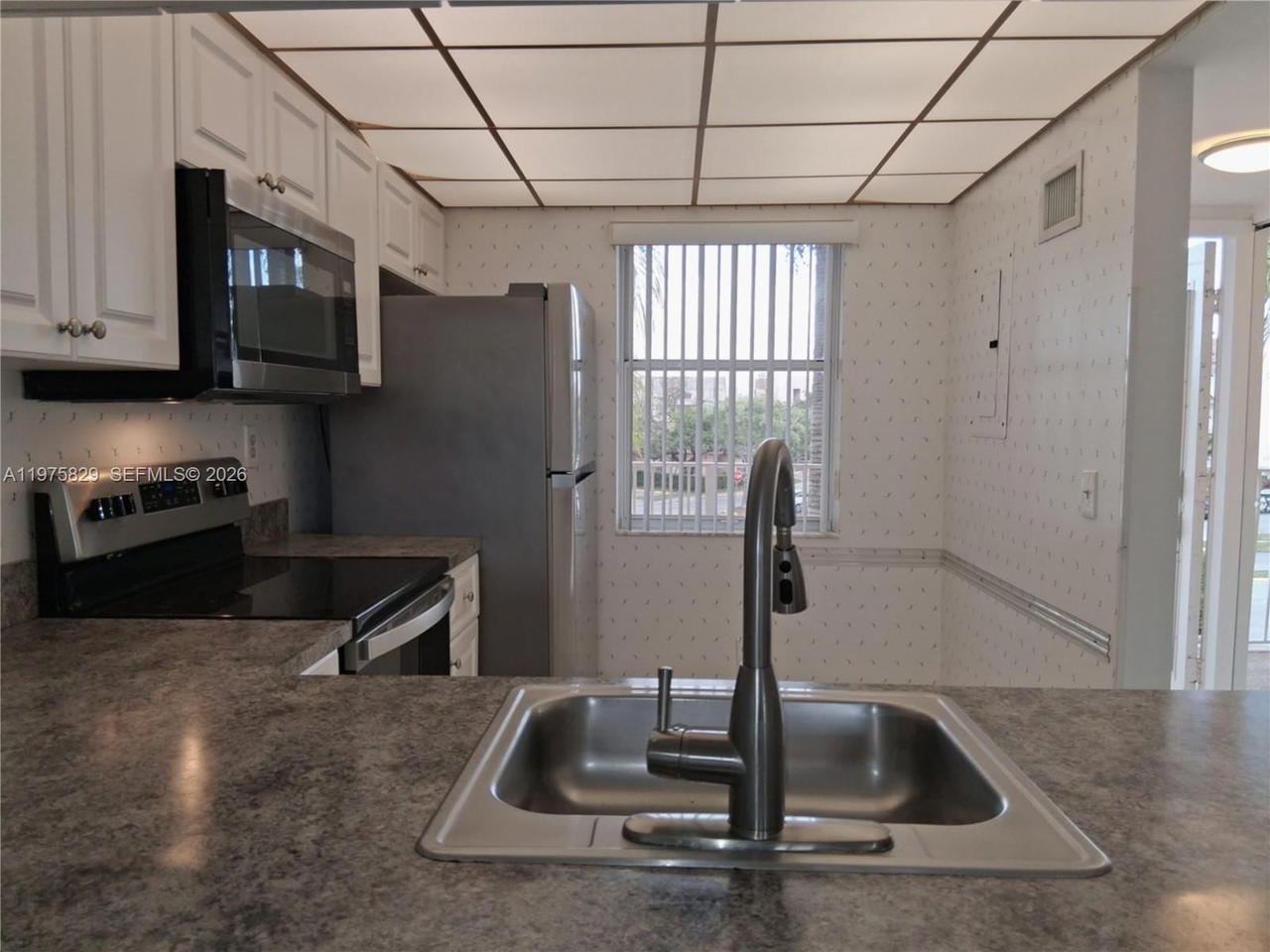 Real estate property located at 2635 104th Ave #310, Broward, Sunrise Lakes 213 Condo, Sunrise, FL