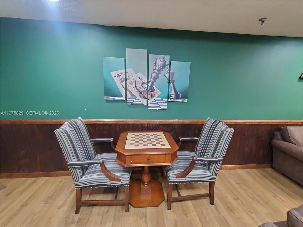 Real estate property located at 2635 104th Ave #310, Broward, Sunrise Lakes 213 Condo, Sunrise, FL