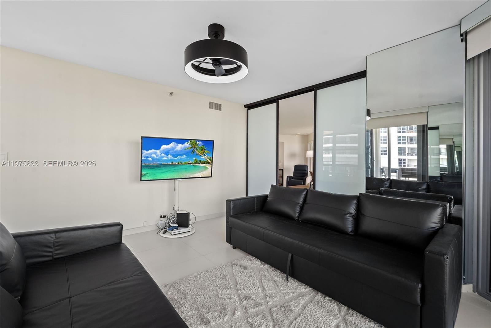 Real estate property located at 19101 36th Ct #1407, Miami-dade, Mystic Pointe Condo No Th, Aventura, FL
