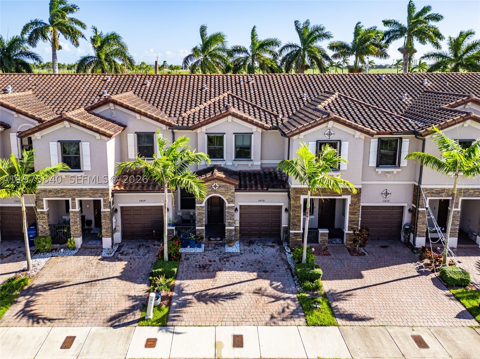 Real estate property located at 11428 254th St, Miami-dade, Coco Palm Estates, Homestead, FL