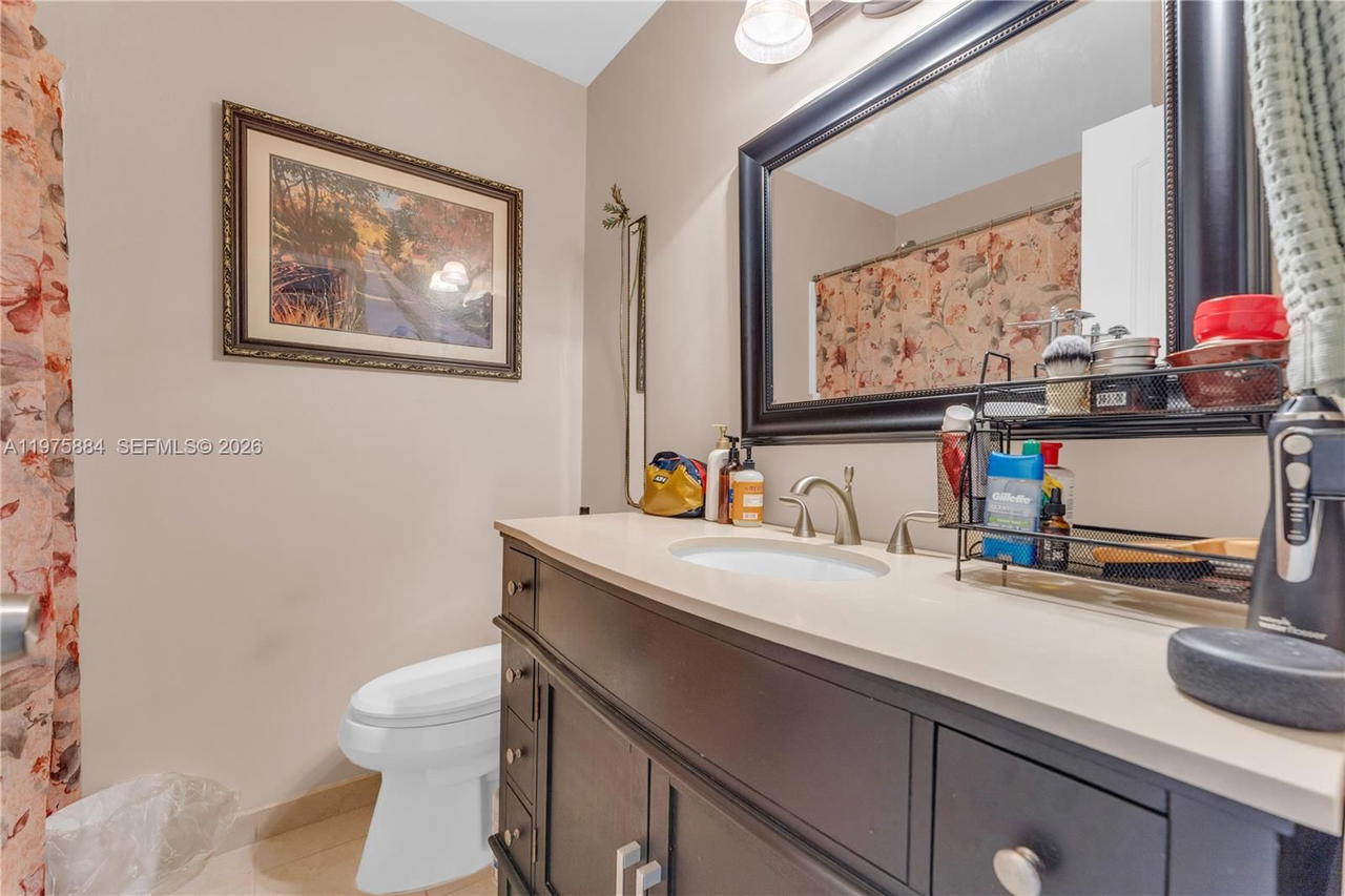 Real estate property located at 7811 47th St, Broward, City Of Lauderhill Sec 1, Lauderhill, FL