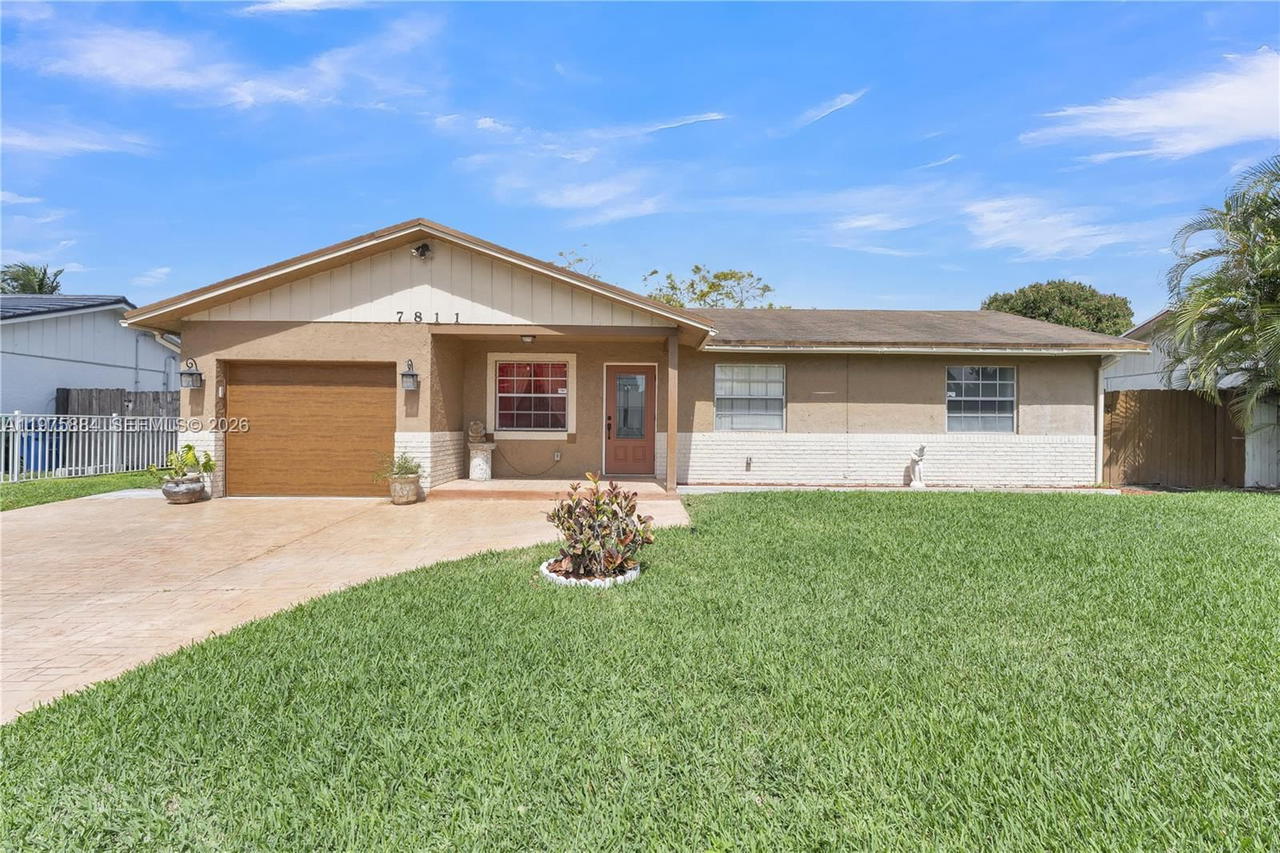 Real estate property located at 7811 47th St, Broward, City Of Lauderhill Sec 1, Lauderhill, FL