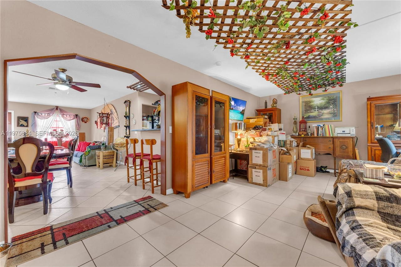 Real estate property located at 7811 47th St, Broward, City Of Lauderhill Sec 1, Lauderhill, FL