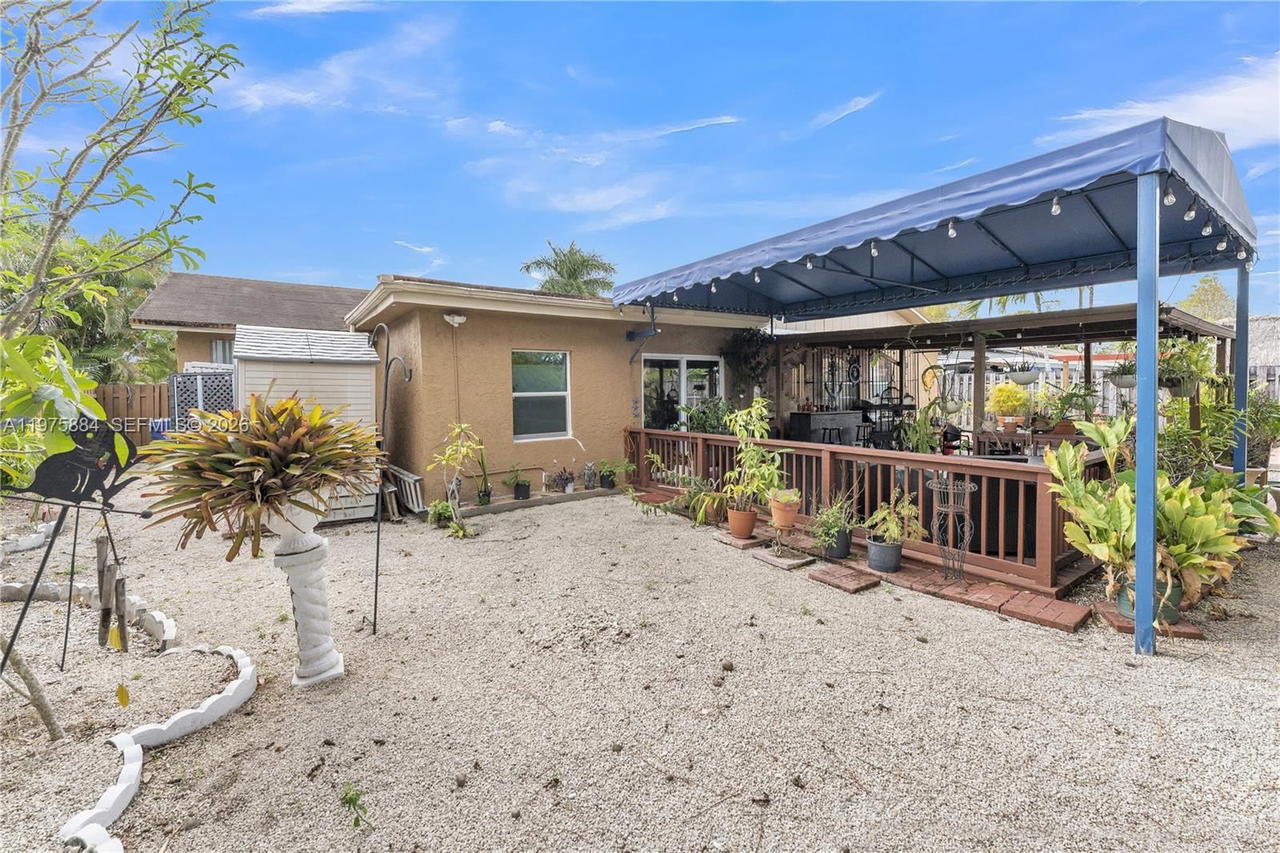 Real estate property located at 7811 47th St, Broward, City Of Lauderhill Sec 1, Lauderhill, FL