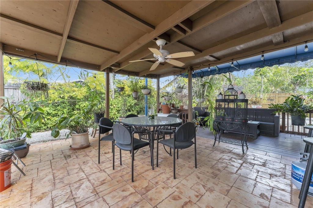 Real estate property located at 7811 47th St, Broward, City Of Lauderhill Sec 1, Lauderhill, FL