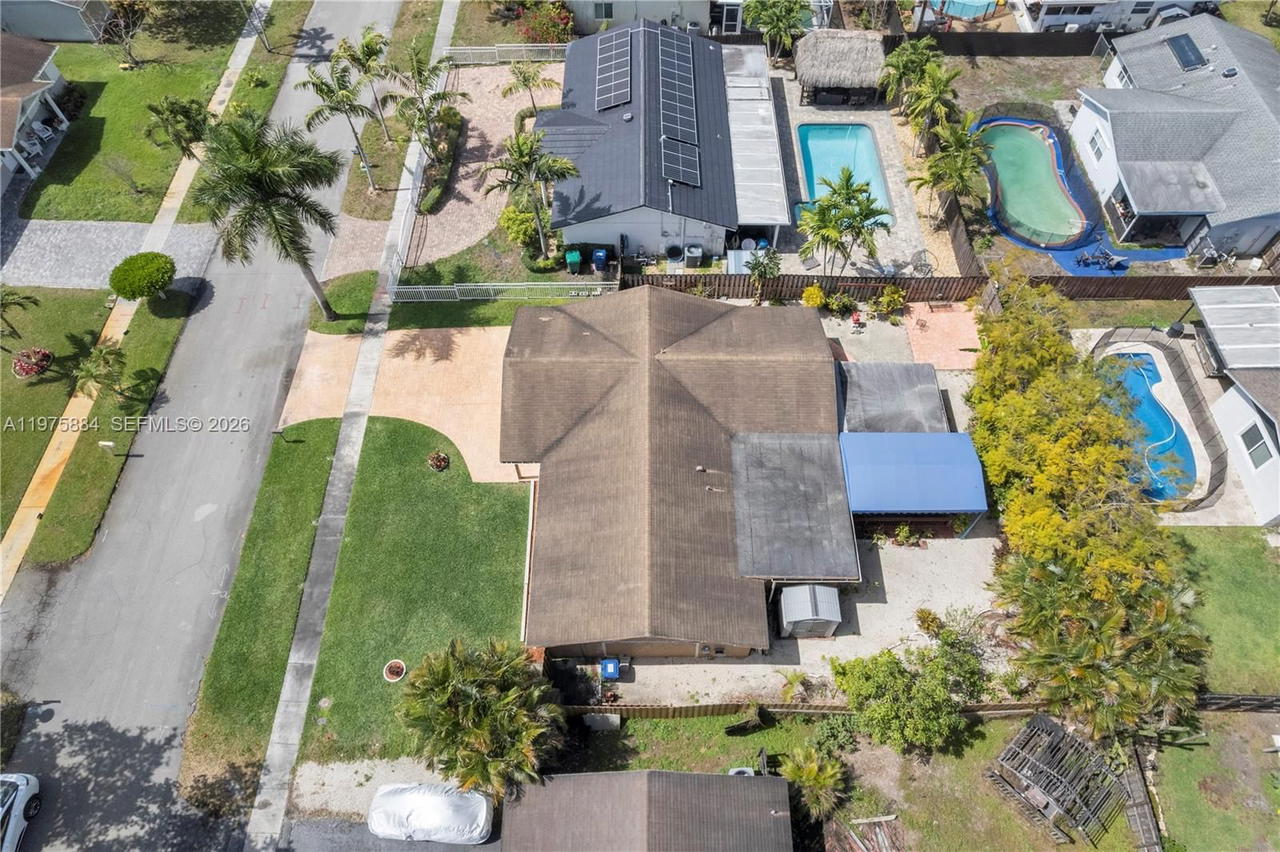 Real estate property located at 7811 47th St, Broward, City Of Lauderhill Sec 1, Lauderhill, FL