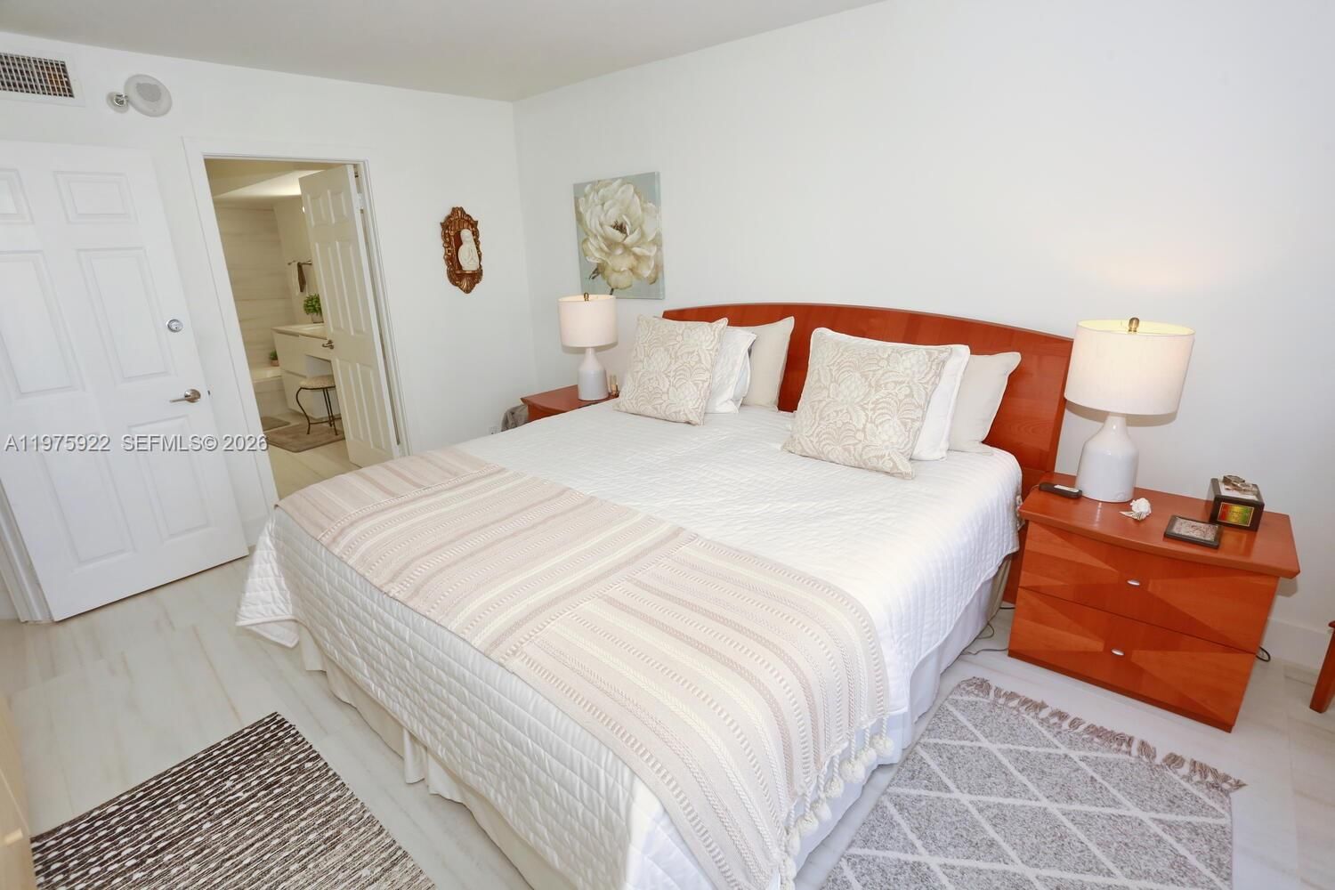 Real estate property located at 3530 Mystic Pointe Dr #2807, Miami-dade, Mystic Pointe Tower 500 C, Aventura, FL